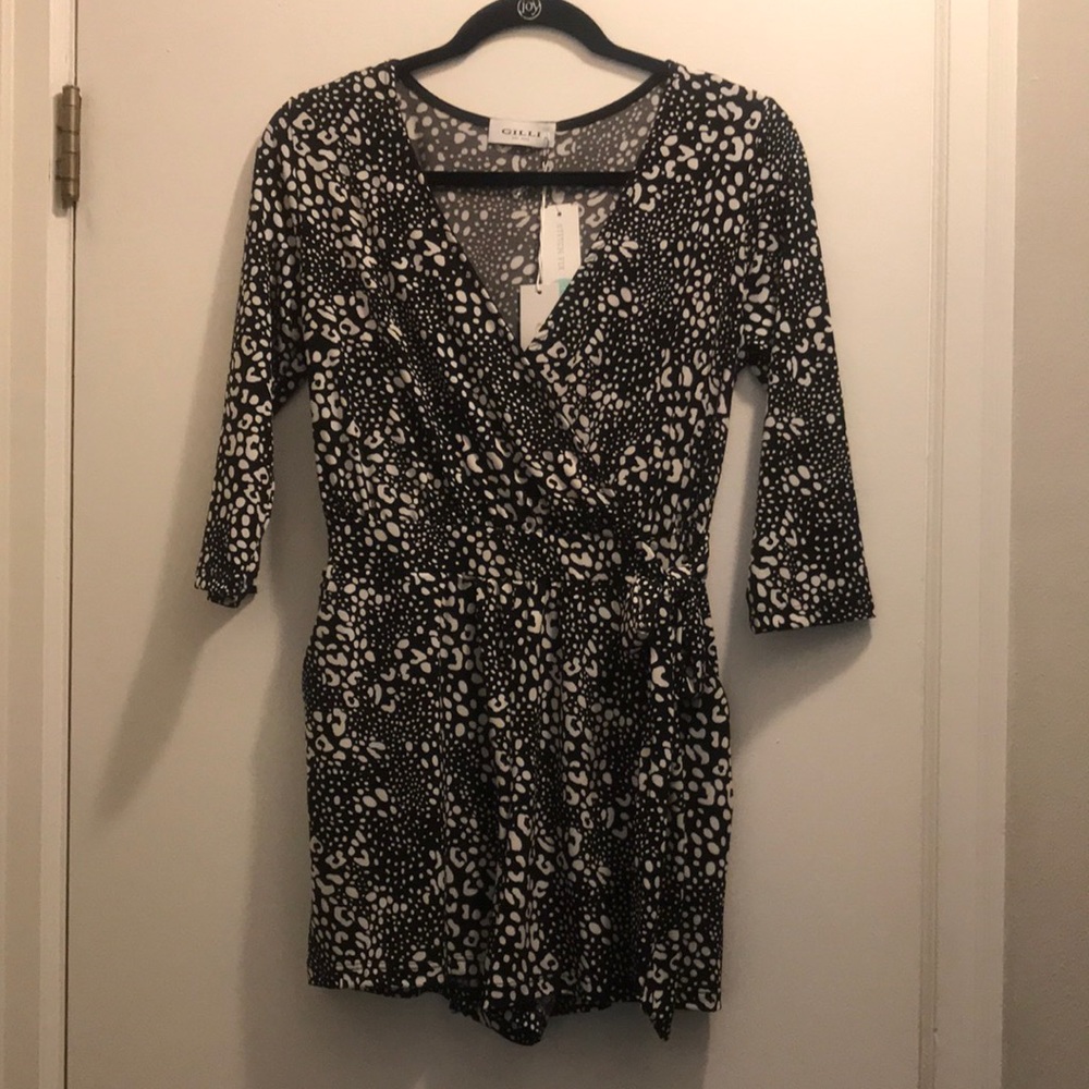 Knit printed romper NWT